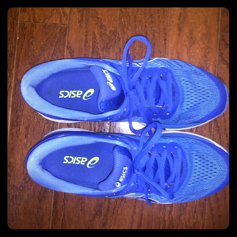 Asics NEVER WORN
